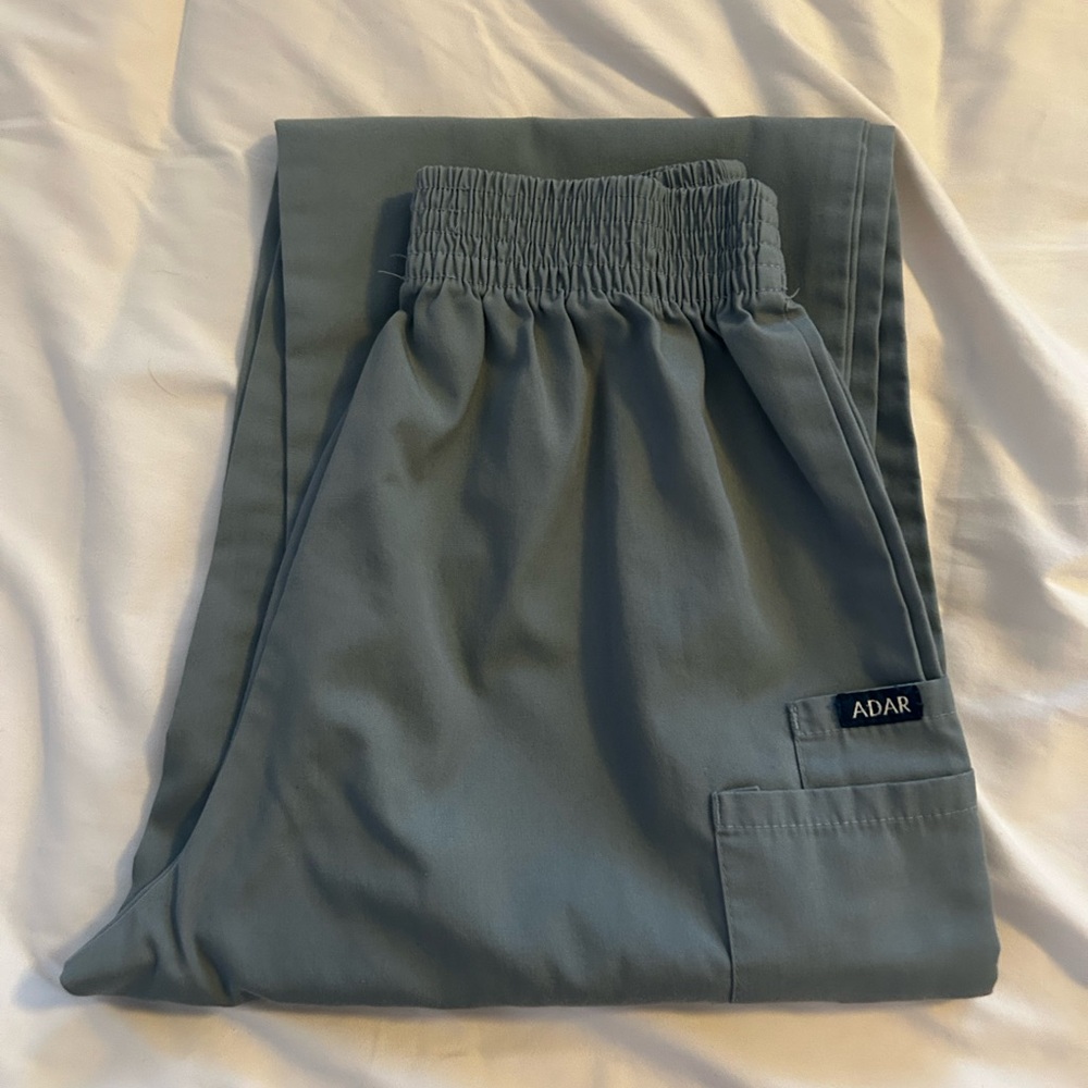 Adar Women's Gray Scrub Pants